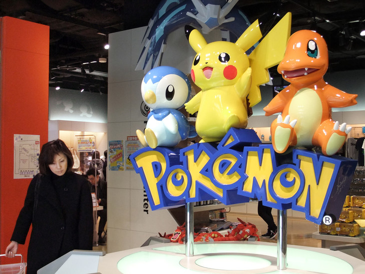 Pokemon-personnages-issus-video-Nintendo-dans-magasin-Tokyo_0_730_547