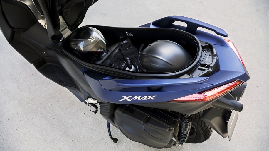 2018-Yamaha-X-MAX-400-EU-Phantom-Blue-Detail-006-533ed