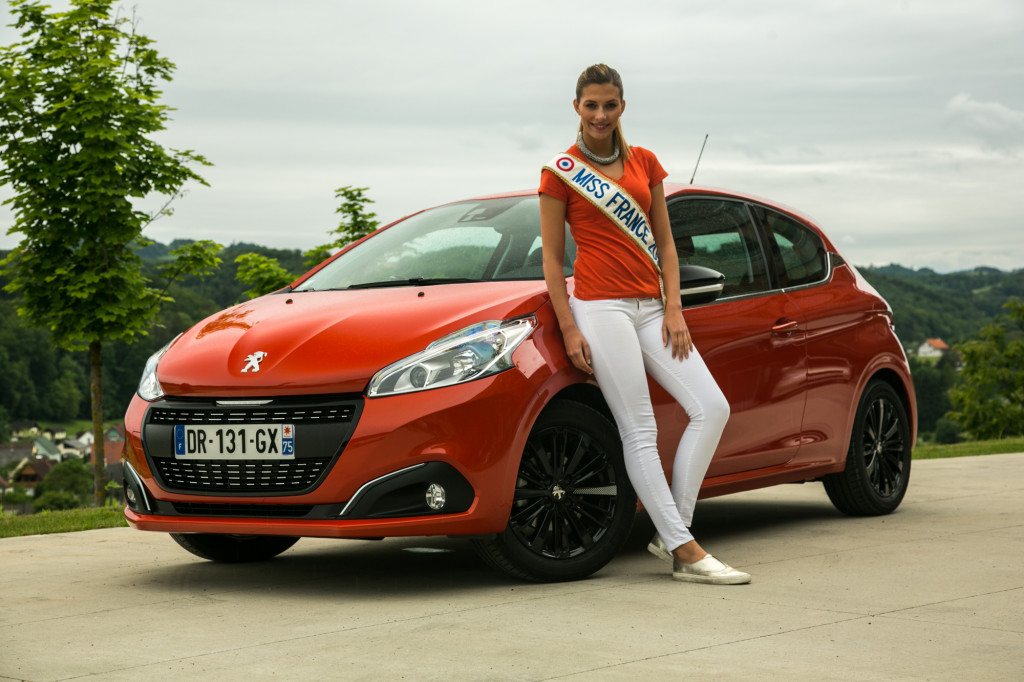 Peugeot_208_x_Miss_France-5988