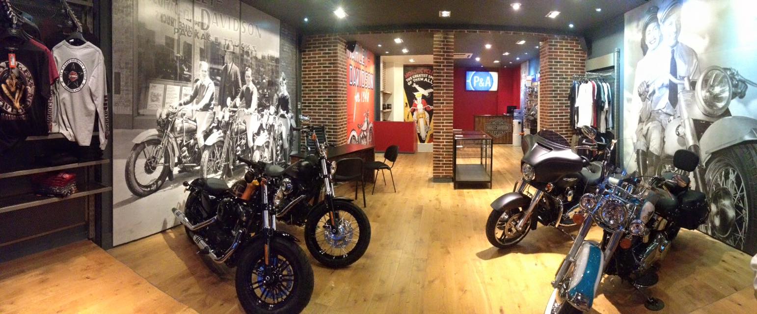 Paris un nouveau showroom HarleyDavidson . Infos 75